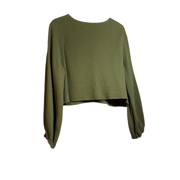 Forever 21 + Sage Green Gauze Long Sleeve Crew Neck Cropped Top Size 2X - Picture 4 of 6